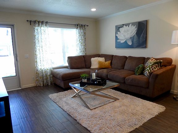 2nd image of 4716 Arena Cir #99C