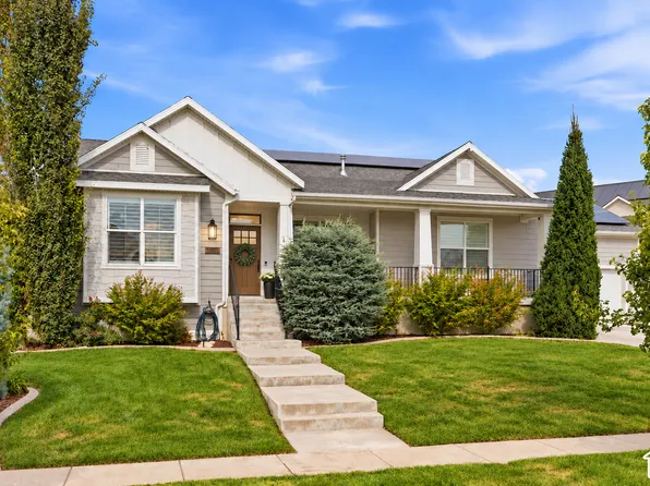 2249 S Parkwood Ln, Kaysville, UT 84037