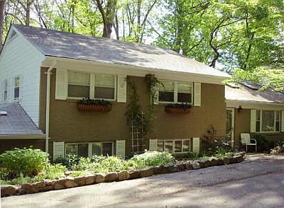 1st image of 1 Marilyn Ln