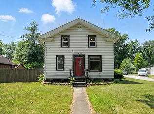 308 S Main St, Wolcottville, IN 46795