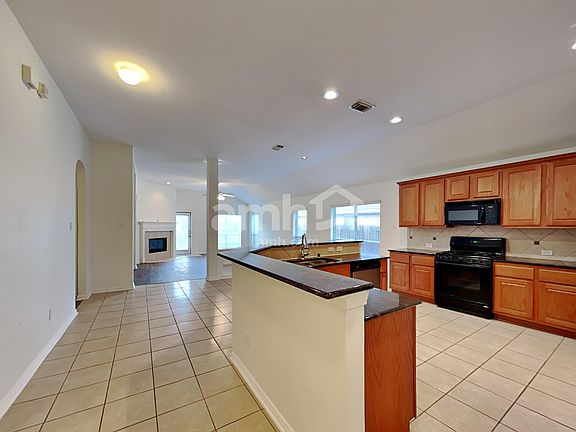 5th image of 6170 Galloway Ln