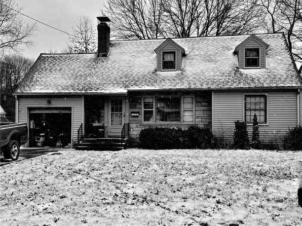 3209 Hermosa Dr, Youngstown, OH 44511