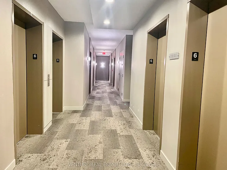 135 Village Green Sq #617 — Photo 4