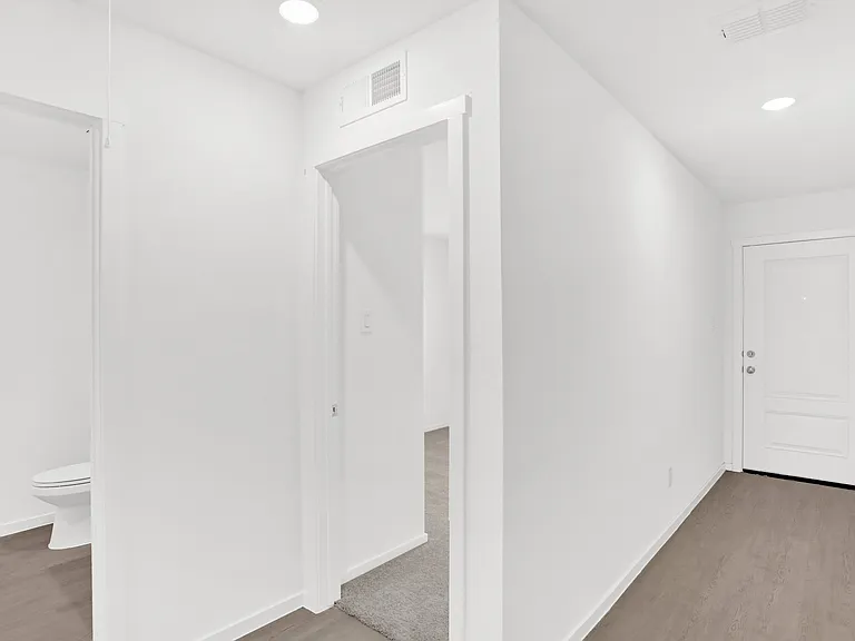 1025 Macnab Dr — Photo 41