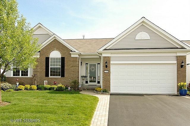 1st image of 2834 Stoney Creek Dr