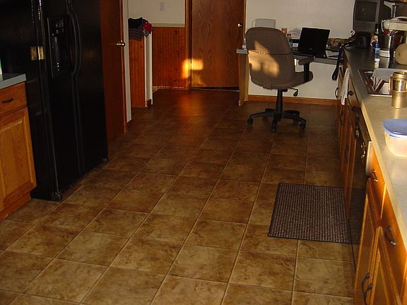 5th image of 5125 Country Ln