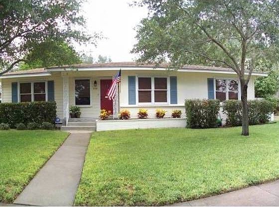 1st image of 614 Catalina Pl