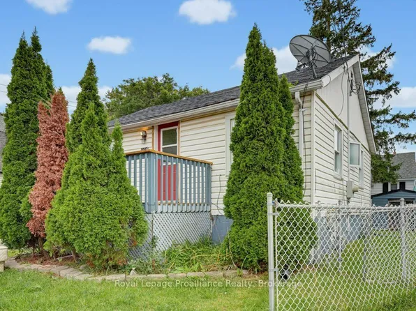 106 Yeomans St, Belleville, ON K8P 3X7