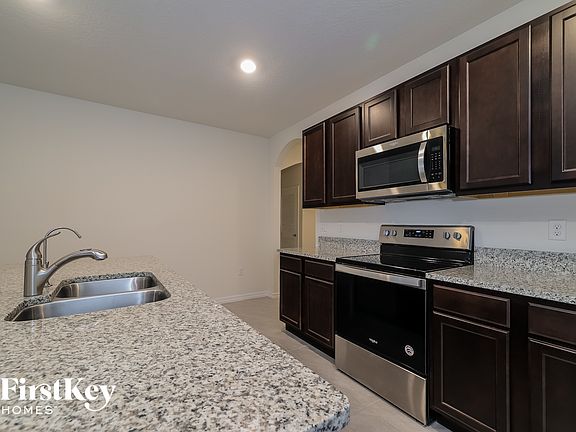 5th image of 847 Brooklet Dr