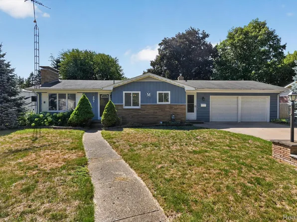 501 Dale St, Flushing, MI 48433