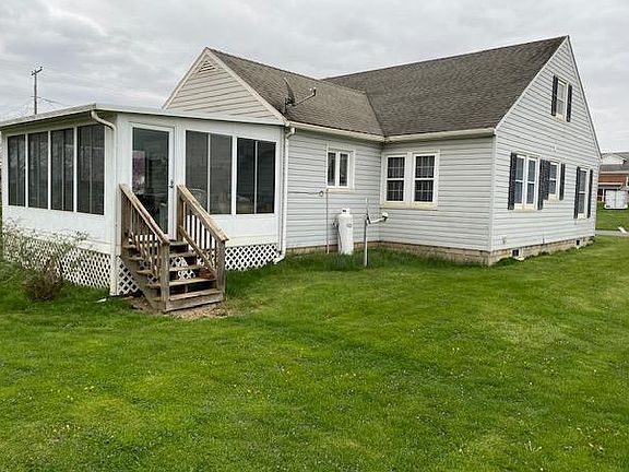 2nd image of 408 Milford St