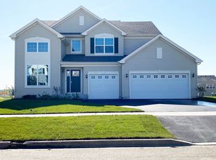 502 Warbler Ln, Yorkville, IL 60560