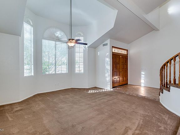 3rd image of 1349 N Lakeshore Dr