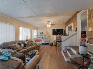 32 Airport Rd, Coventry, RI 02816