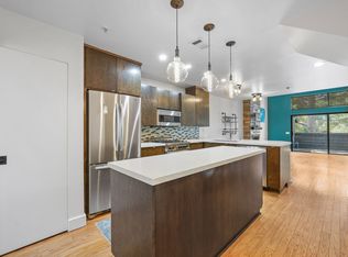 1050 Seco St APT 210, Pasadena, CA 91103