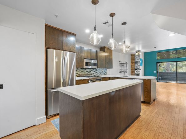 1050 Seco St APT 210