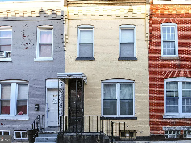832 N Hutton St — Photo 1
