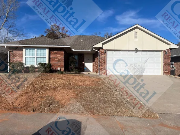 9343 Apple Dr, Midwest City, OK 73130
