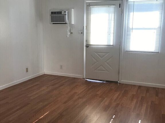 2nd image of 2140 California St APT 7
