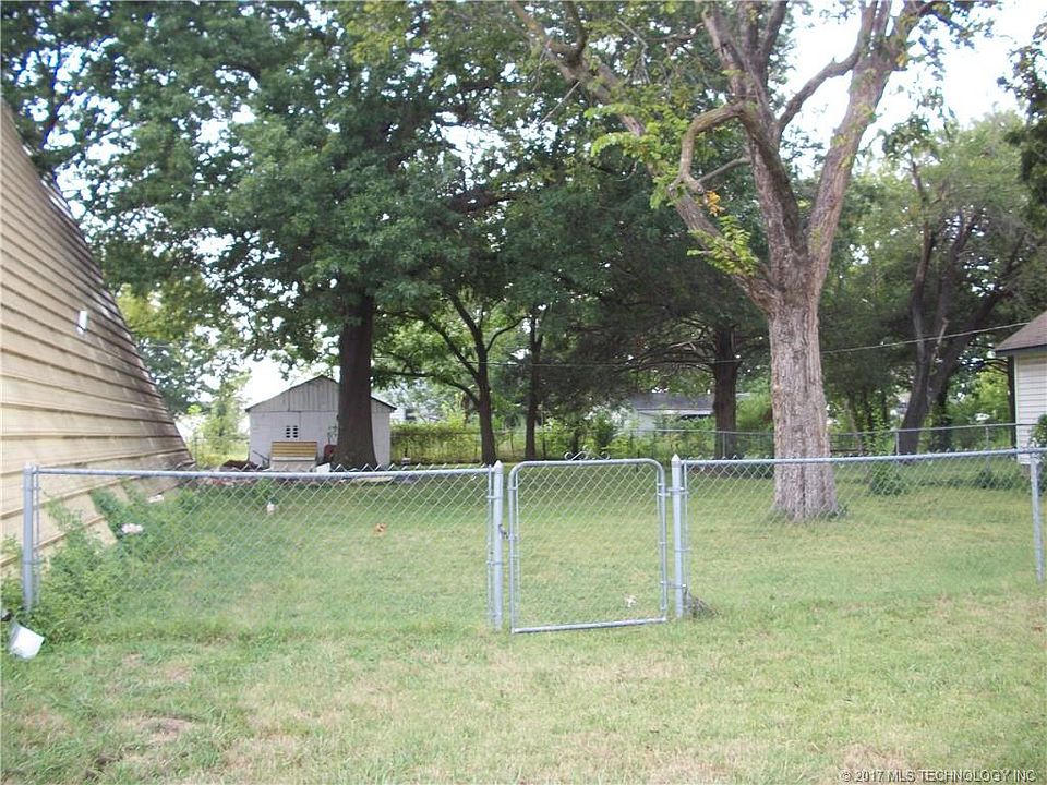 2nd image of 518 S Vann St