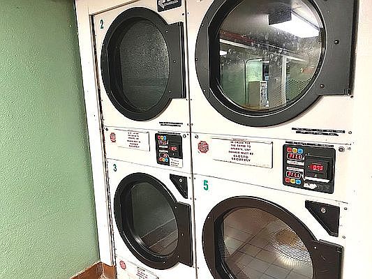 5th image of 324 W 47th St APT 2D