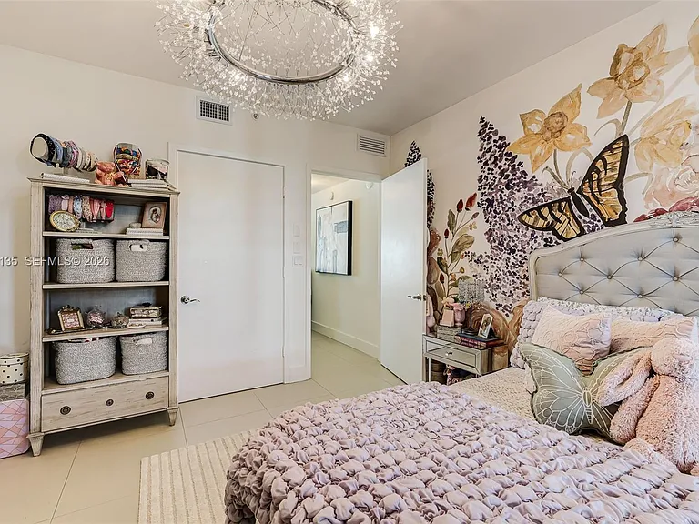 6000 Collins Ave #523 — Photo 32