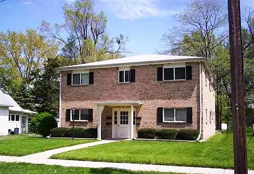1004 Howard St Photo 1