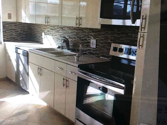 5th image of 2851 NE 183rd St APT 1817