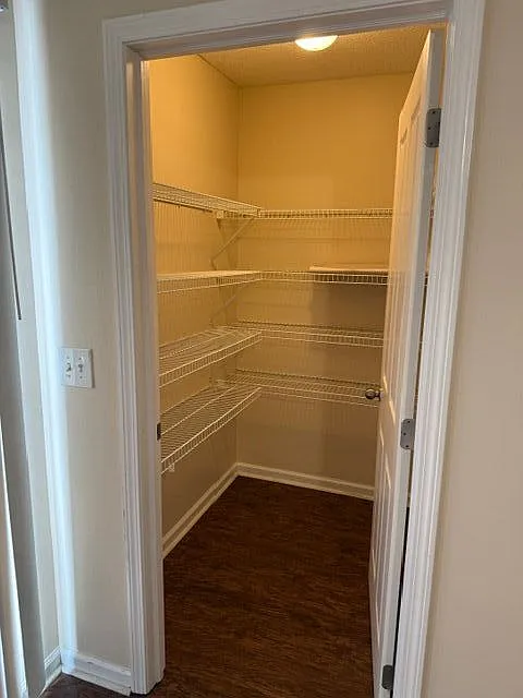 2 bed, 2.5 bath, 1600 sqft, $2,195 — Photo 4