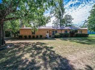 206 Delwood Dr, Longview, TX 75605