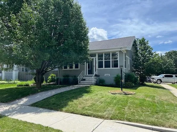302 Rose Ave, Fond Du Lac, WI 54935