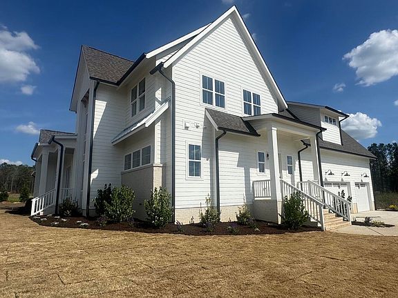 3rd image of 1069 Azalea Garden Cir