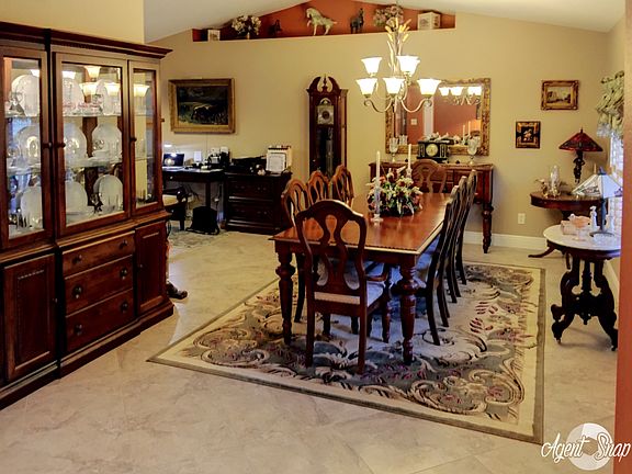 Formal Dining/Living Room