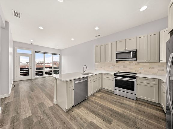 4th image of 8917 Grant Ave #3A