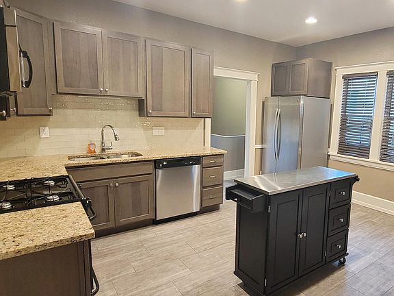 5th image of 3338 W 14th Ave