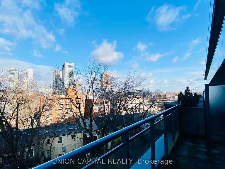510 King St E #607 — Photo 10