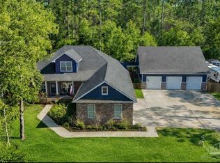 6808 Santa Clara Dr, Navarre, FL 32566