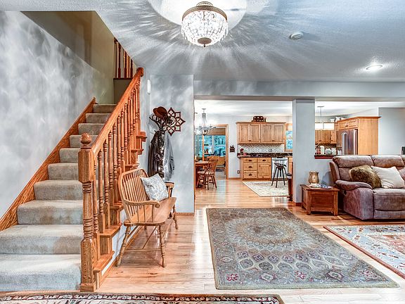 3rd image of 2669 Viebrock Dr