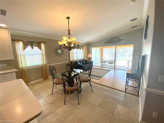 5th image of 7858 Umberto Ct