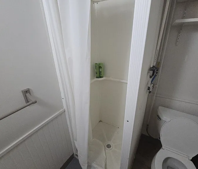 906 Packard St #4 — Photo 18