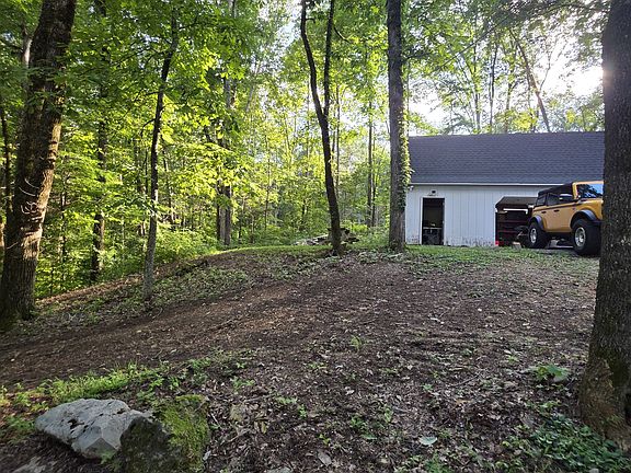 3rd image of 4980 Louise Creek Rd