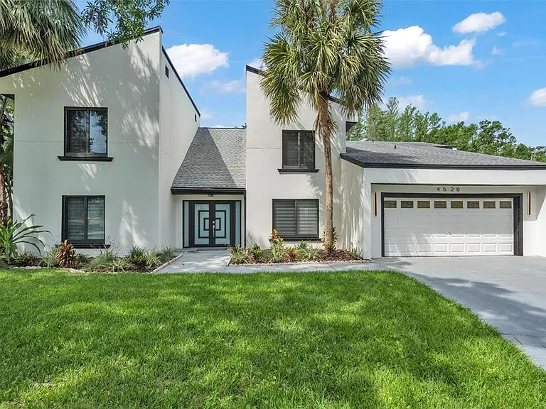 4520 Pine Hollow Dr — Photo 2