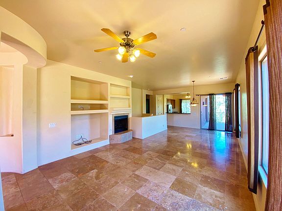 3rd image of 35 Bell Wash Ct