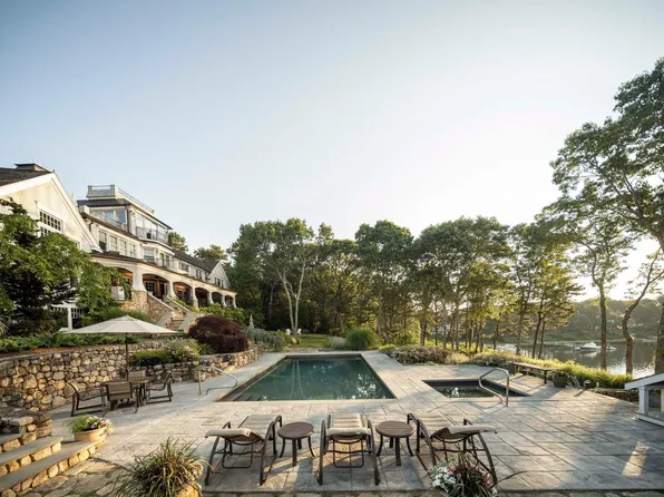 835 Old Post Road, Cotuit, MA 02635