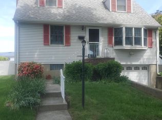129 Home Pl, Staten Island, NY 10314