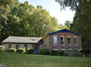 5021 Observer Ln, Woodbridge, VA 22192