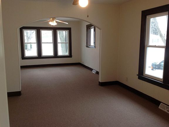 3rd image of 6722 Parrish Ave