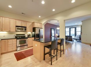 208 Portland Ave, Minneapolis, MN 55401