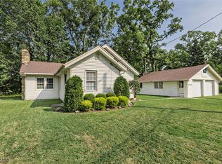 35911 Hiawatha Blvd, Eastlake, OH 44095