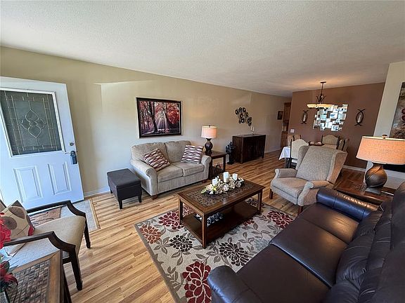 5th image of 2460 Canadian Way APT 22